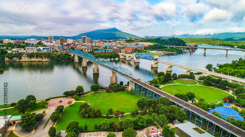 Fotografie Drone Aerial of Downtown Chattanooga Tennessee Skyline