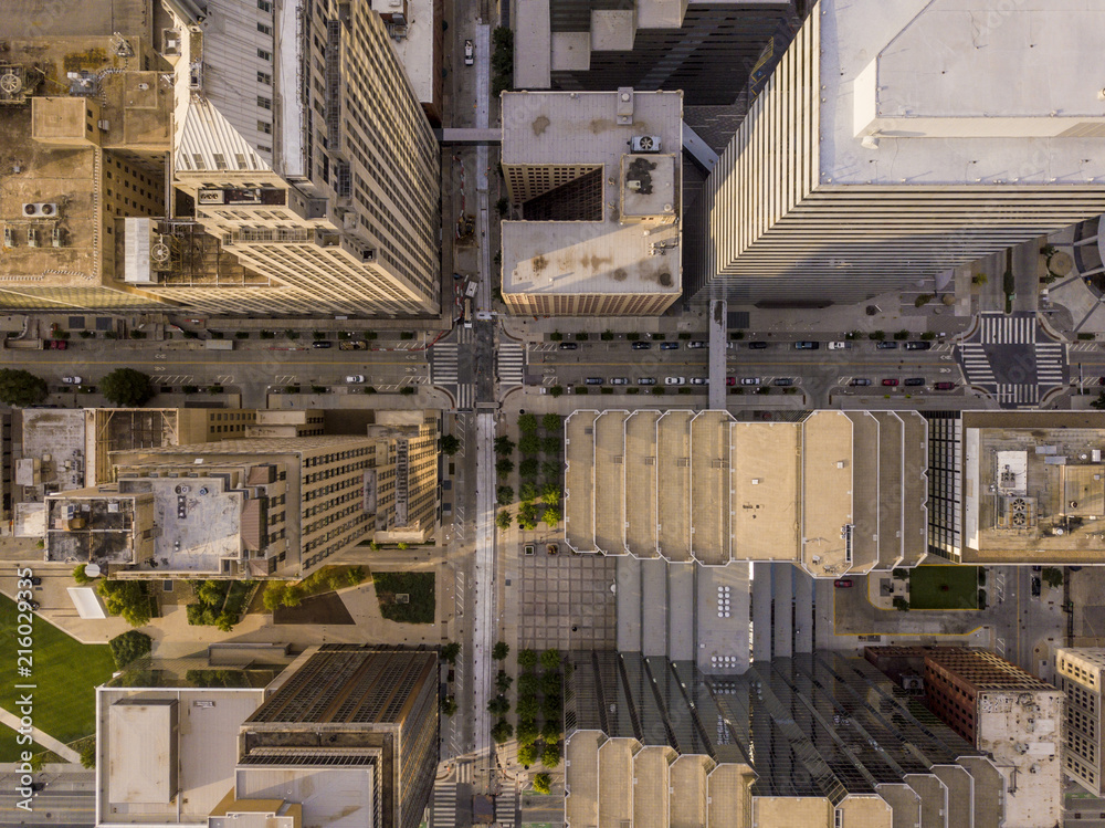 Φωτογραφία Aerial straight down view of skyscapers and cityscape in Oklahoma City, USA