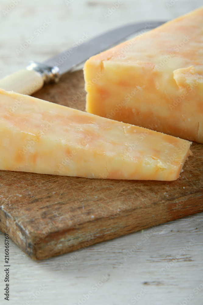 english blended cheddar cheese