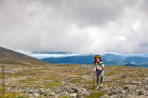 Stylish woman hiking © Виталий Сова