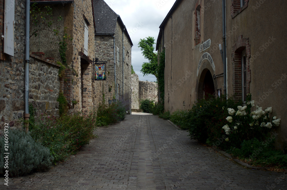 rue village