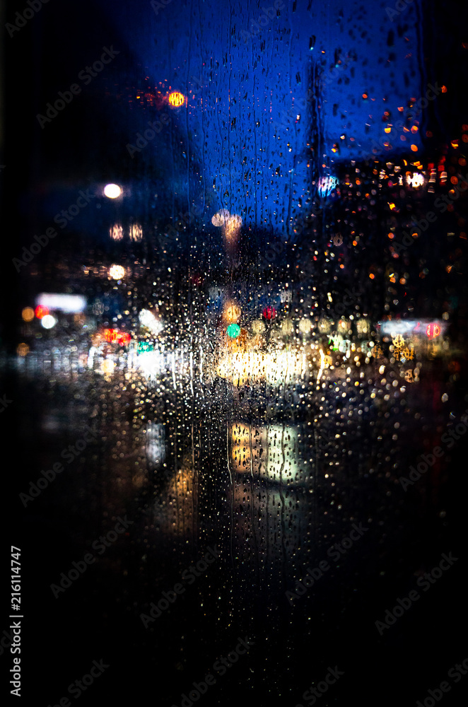 雨の夜2