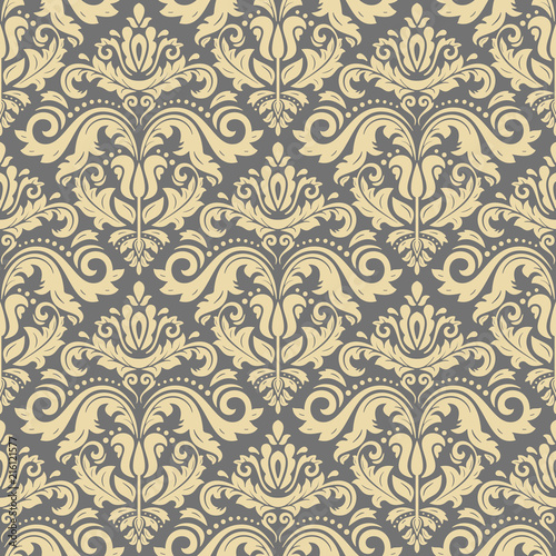 Classic seamless pattern. Traditional orient ornament. Classic vintage golden background
