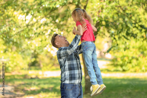 Happy father and daughter p...