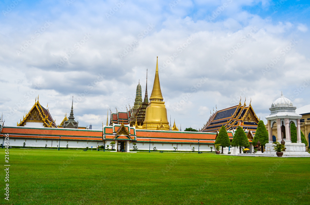 Wat Phra Kaew, Emerald buddha temple in Bangkok, Thailand