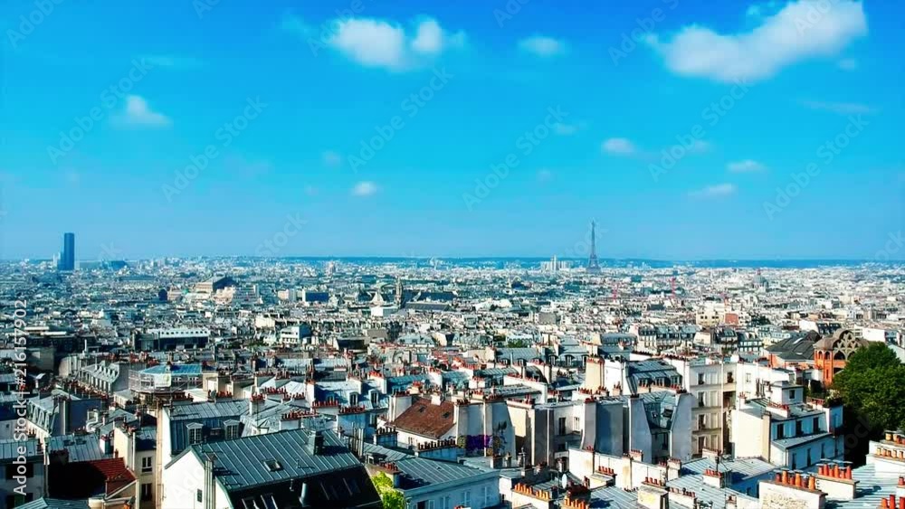 Horizon Paris - Moving down on the parisian roofs