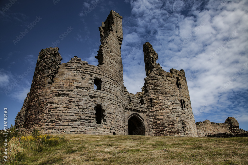 Dunstanbrugh Castle