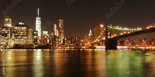New York by night © Nina Stujebzick