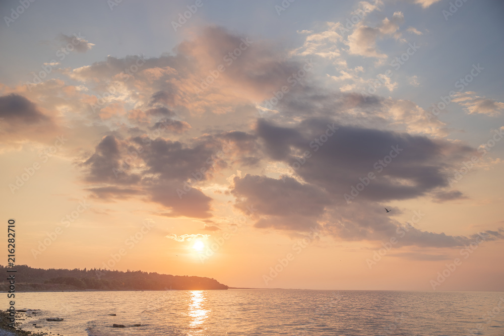 Obraz premium sunset over the sea