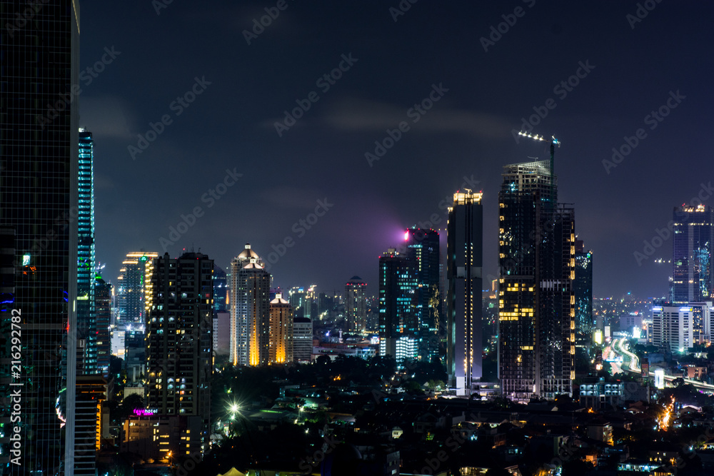 Night life of Metropolitan Night life of Metropolitan