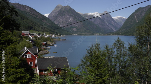 Ausblick auf den Fjaerlandfjord und die umliegenden Berge photo