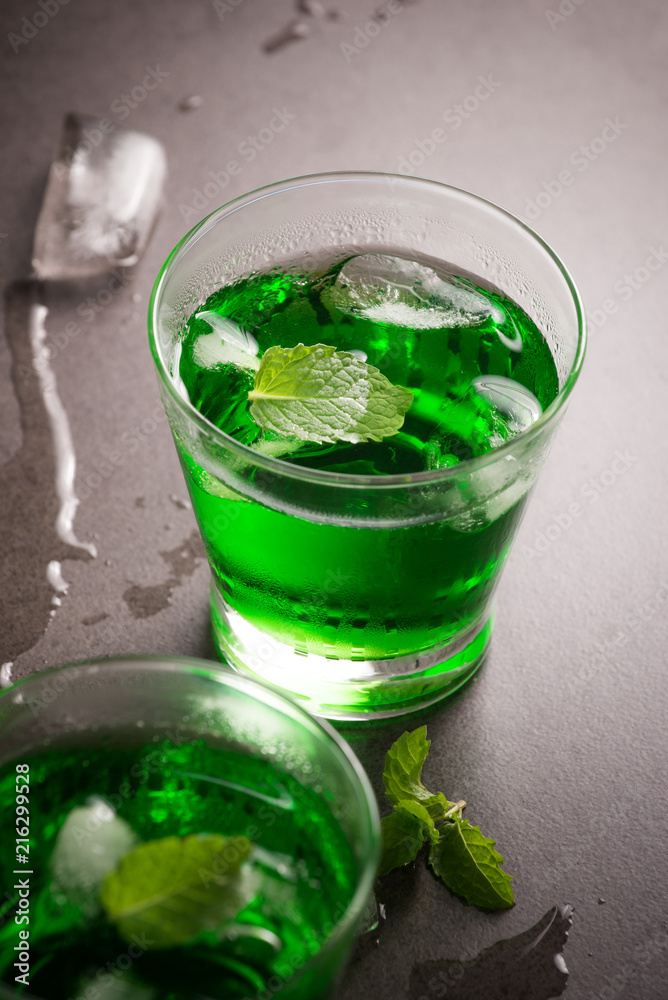 Green fruit flavor soft drinks Green fruit flavor soft drinks