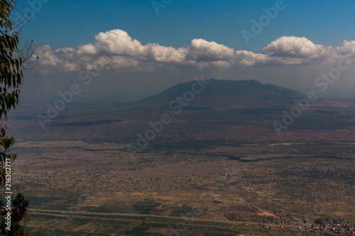 Blick in das Flachland vor den Usambarabergen - Tansania - Afrika