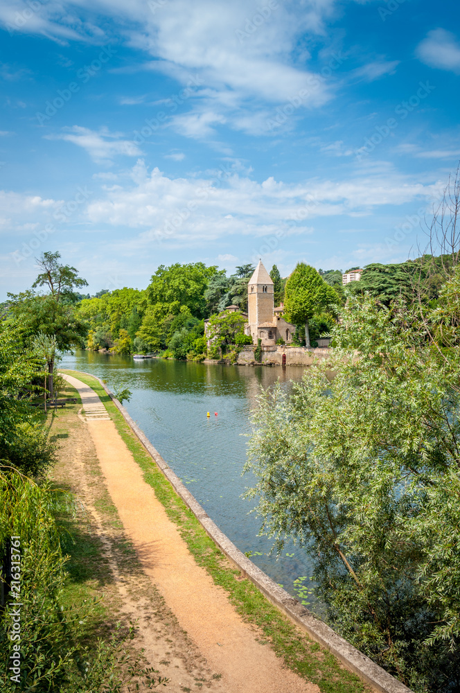 Île Barbe sur la Saône à Lyon