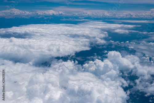 vista de cúmulos nubes sobre Colombia