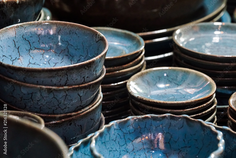 blue white marble pattern ceramic porcelain dinnerware plates dishes