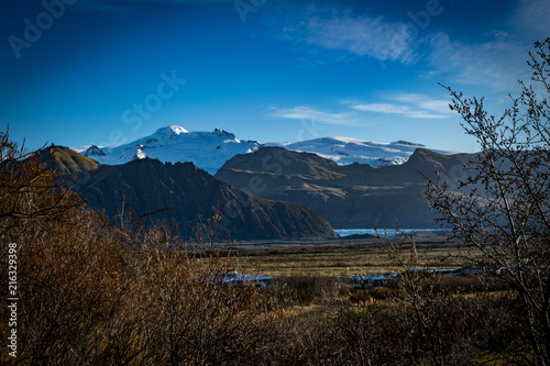 Iceland: Scenic mountain landscape