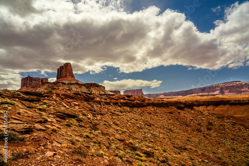 As one approaches the Millard area of the Canyonlands NP in Utah, the formations become more spectacular.