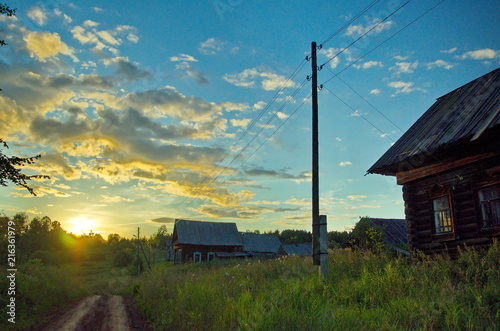 Fotografie sunset on a rural street