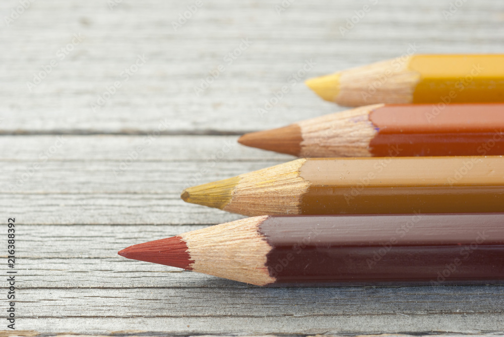 Obraz premium color pencils on wood table
