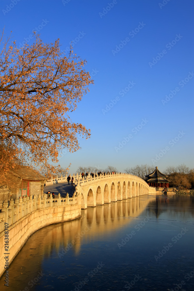 Fototapeta premium Seventeen Holes Bridge scene