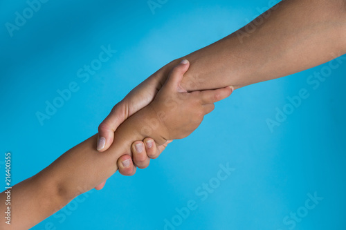 mutter mit kind arme