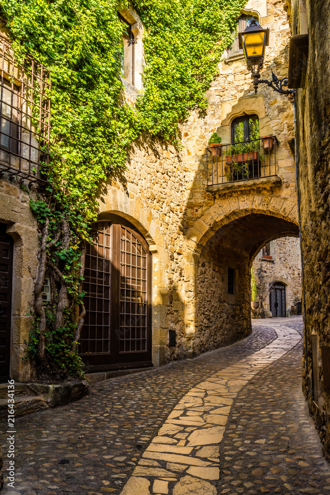 Visiting the beautiful medieval village of Pals (Catalonia, Spain)