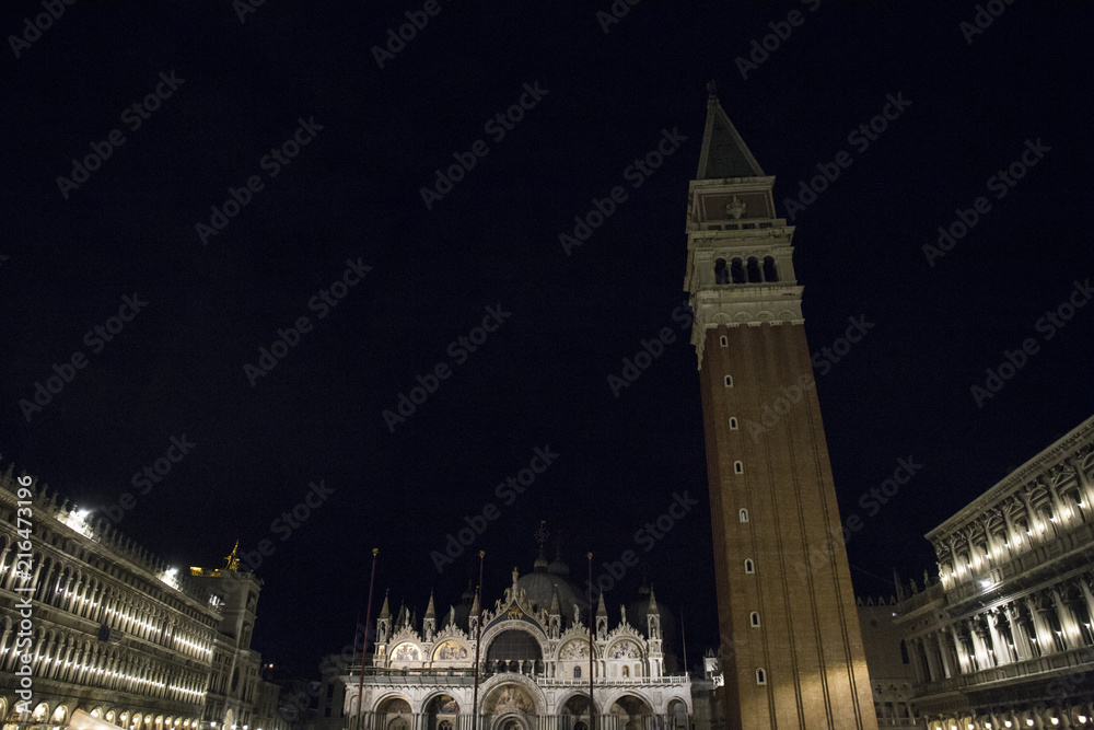 Fototapeta premium サン・マルコ広場 夜景