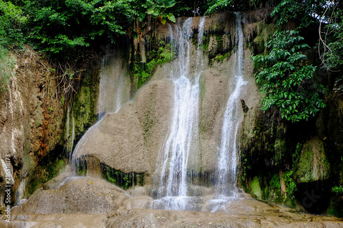 Fototapeta Naklejka Na Ścianę i Meble -  Sai Yok Noi Waterfall