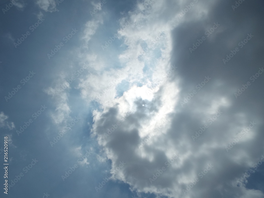 Fototapeta premium 隠れる太陽 hide sun