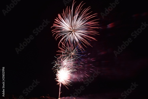 Feuerwerk am Wasser