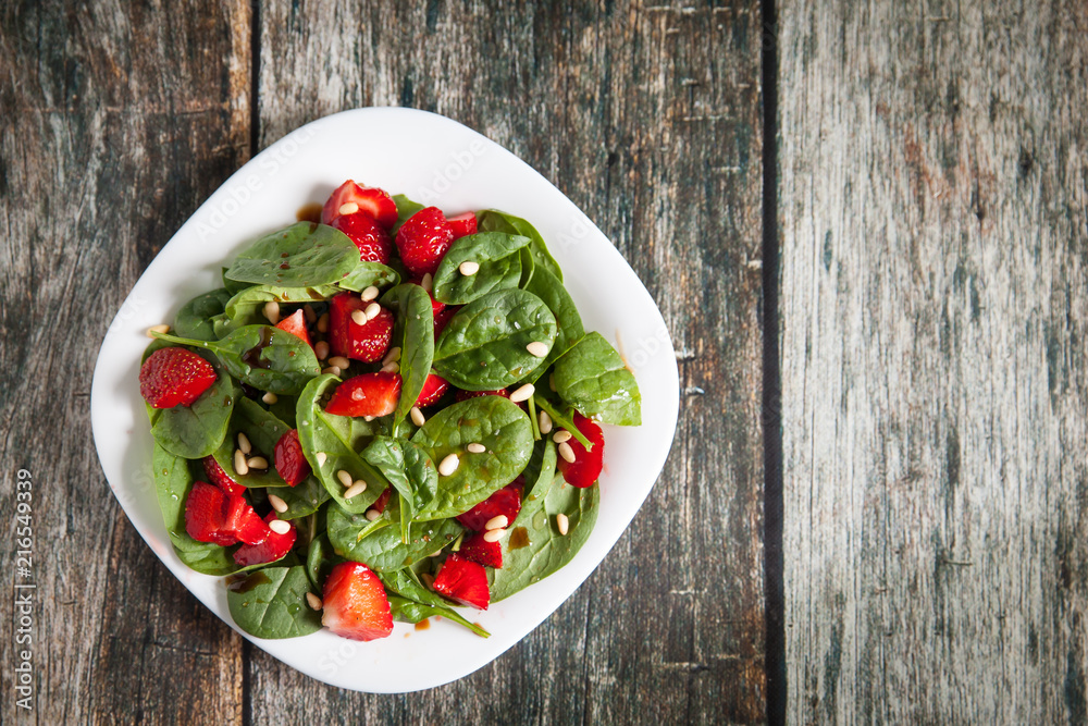 Healthy spinach and strawberry salad Healthy spinach and strawberry salad