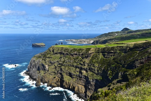 Azoren - Sao Miguel - Miradouro do Escalvado bei Mosteiros photo