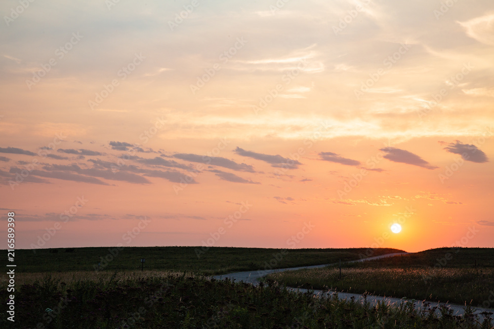 Obraz premium Sunset on the Tallgrass