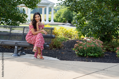 Woman_on_bench_2