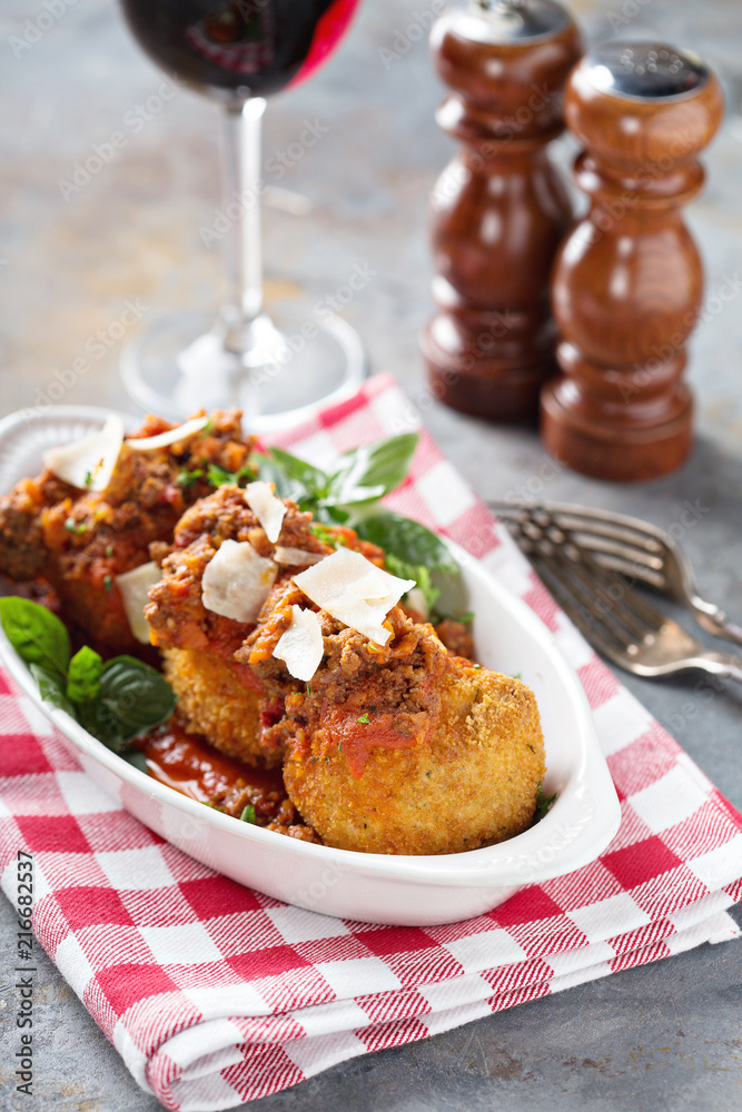 Lasagna balls in crunchy crust Lasagna balls in crunchy crust
