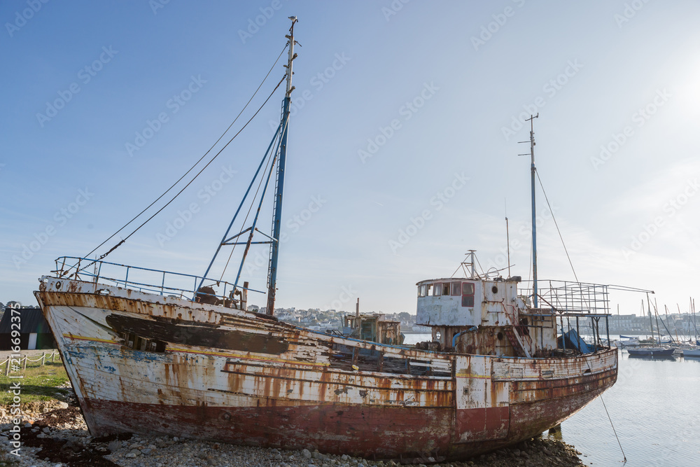 Naklejka premium Cimetière de bateaux Camaret