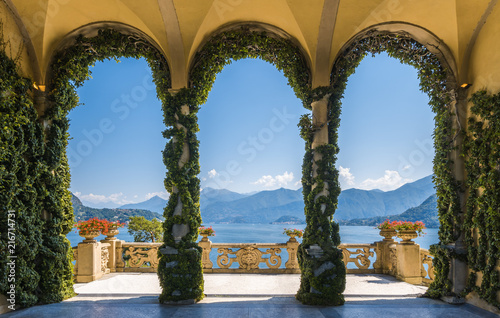 Fototapeta Scenic balcony overlooking Lake Como in the famous Villa del Balbianello, in the comune of Lenno