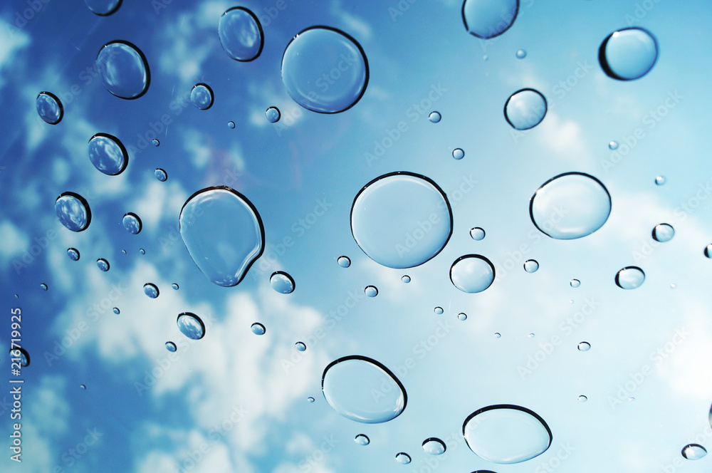 Wassertropfen auf Glas Wassertropfen auf Glas