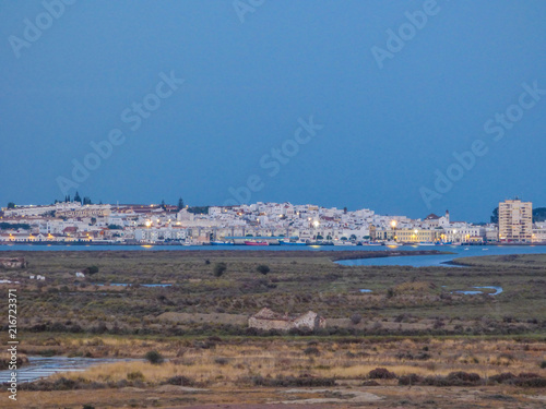 Castro Marim. Pueblo del Algarve en Portugal frontera con Ayamonte en Huelva, Andalucia,España © VEOy.com