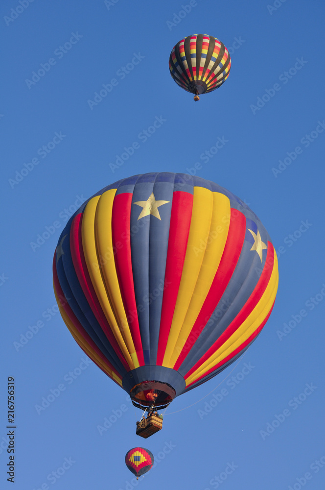 Fototapeta premium Mira al cielo