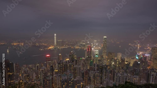 Wallpaper Mural The view of the majestic Hong Kong skyline from Lughard Road (The Peak) Torontodigital.ca