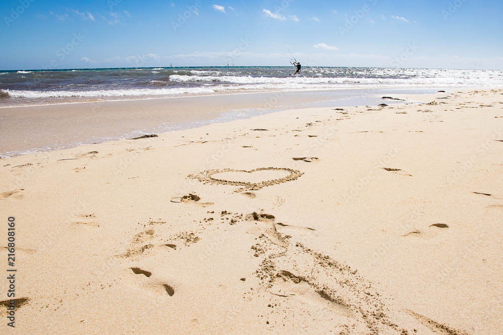 cuore sulla spiaggia di Fuerteventura