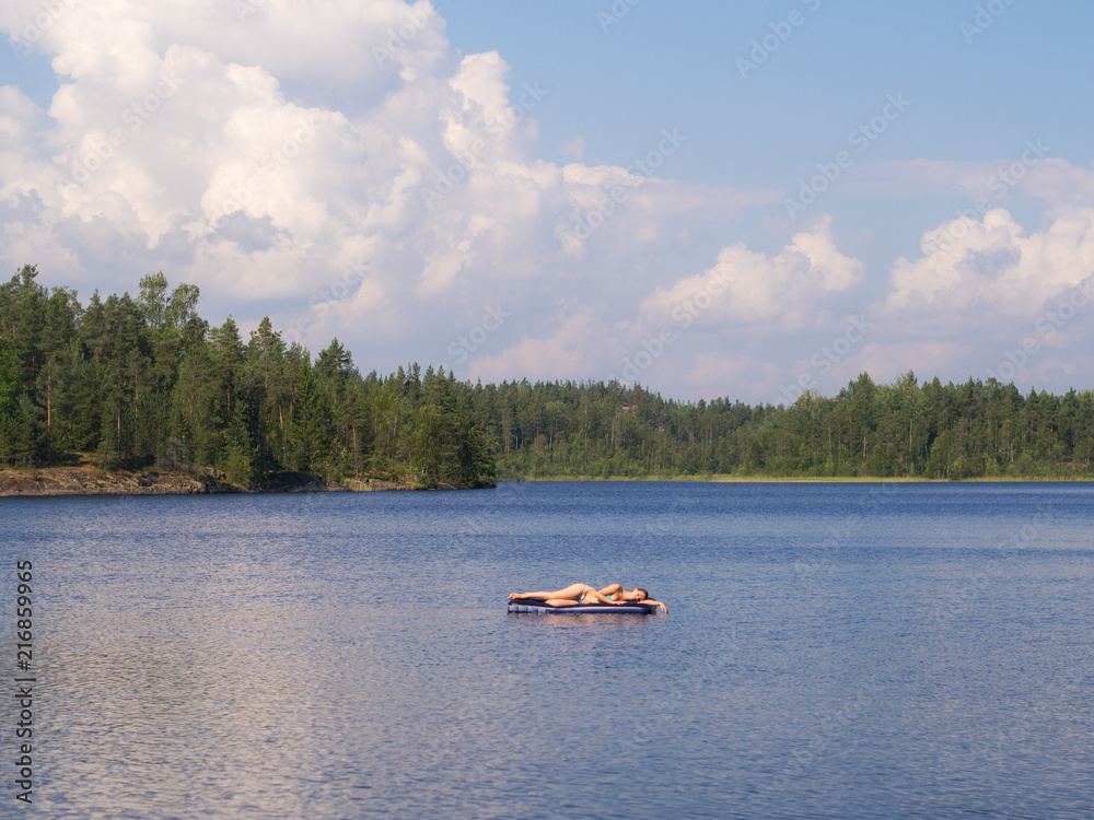 Obraz premium summer vacation on the lake