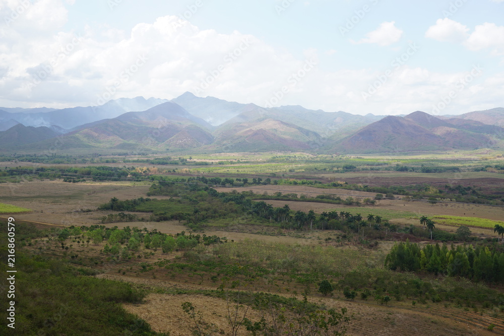 Landschaft auf Kuba, Anbaufelder, Trinidad
