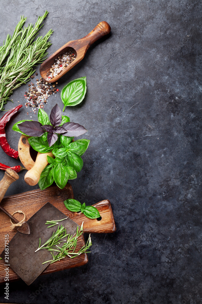 Crédence de cuisine avec Herbs and spices #216877515