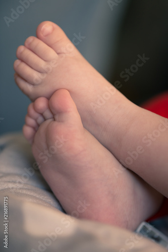 cute baby feet © egemen