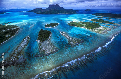 Bora Bora Barrier reef teeth