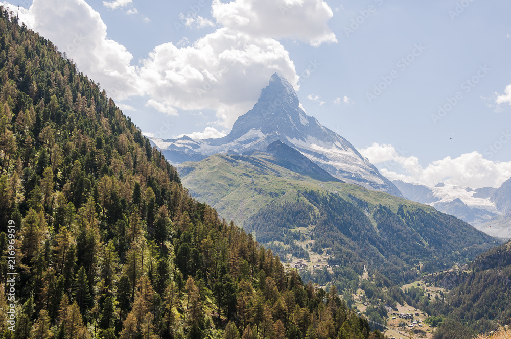 Zermatt, Findeln, Findelbach, Matterhorn, Alpen, Wallis, Furi, Zmutt, Zmuttgletscher, Trockener Steg, Wanderweg, Bergbahnen, Sommer, Schweiz Zermatt, Findeln, Findelbach, Matterhorn, Alpen, Wallis, Furi, Zmutt, Zmuttgletscher, Trockener Steg, Wanderweg, Bergbahnen, Sommer, Schweiz