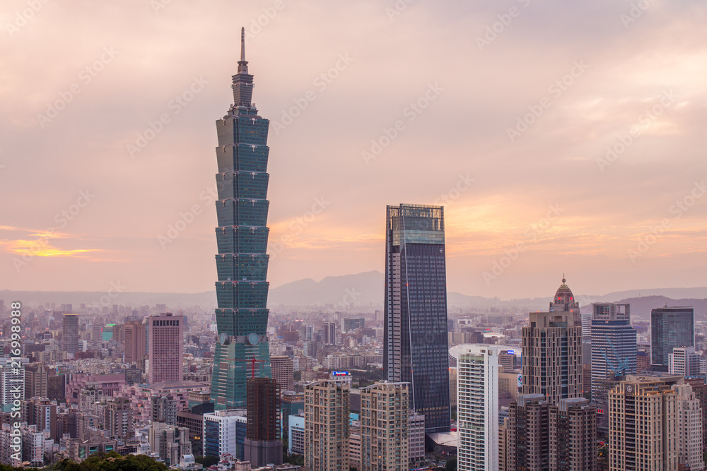  Taipei city at sunset